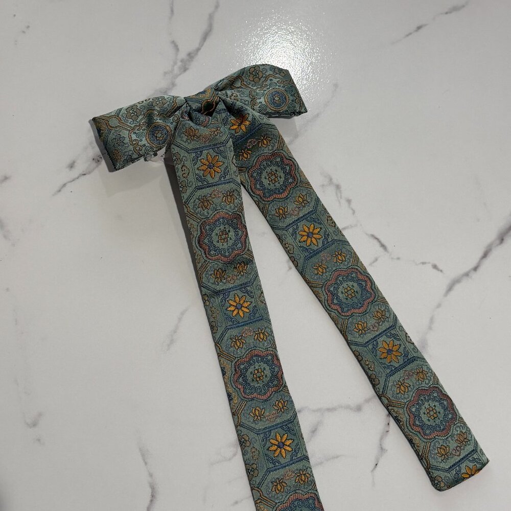 Anthropologie Green Bow Scarf Hair Clip NWT